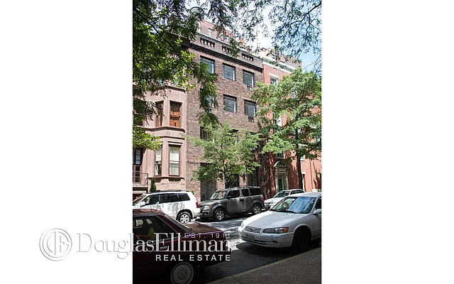 Rented by Douglas Elliman | media 15