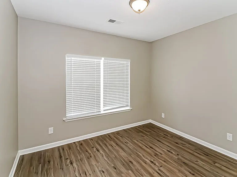 9864 White Poplar Dr — Photo 12