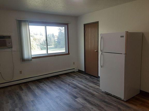 3rd image of 3315 & 3325 S 10th St #3325-14