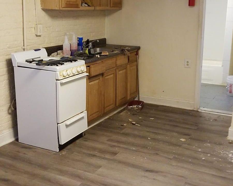 2nd image of 684 Summer Ave APT B14