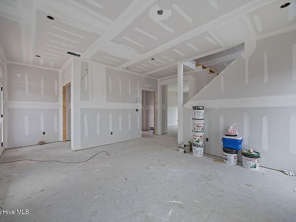 4th image of 1851 Carraway Road