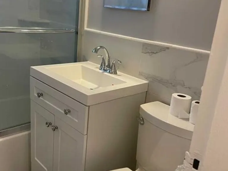 3021 Edwin Ave #5J — Photo 5