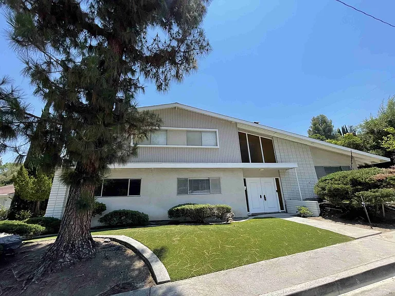 22236 San Miguel St — Photo 1