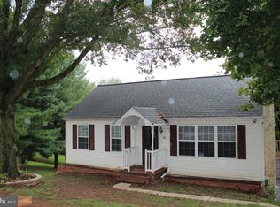 30 Alans Ln, Boyertown, PA 19512