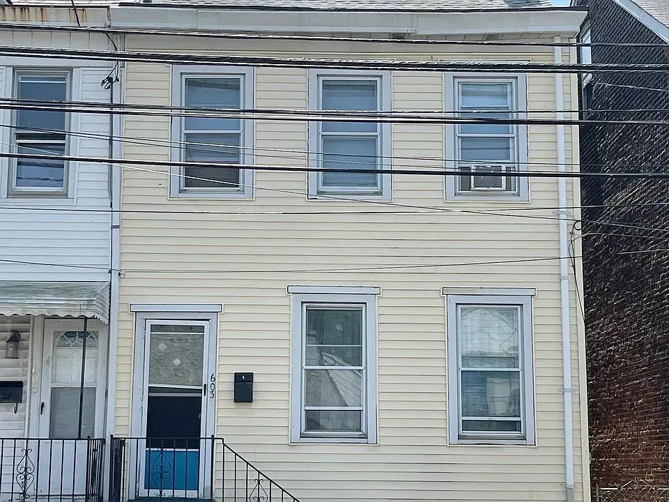 603 Lalor St