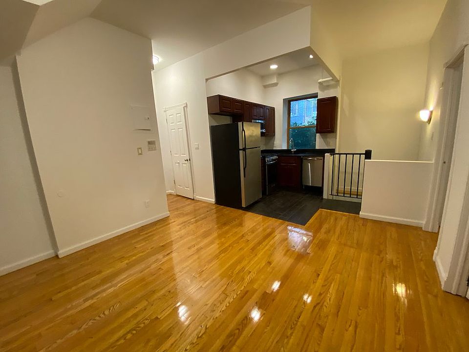 1st image of 296 W 11th St APT 1R