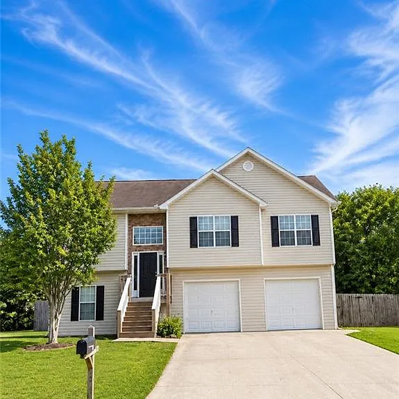 62 Kingston Pointe — Photo 1
