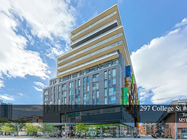 297 College St, Toronto, ON