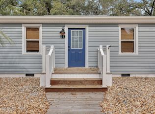 111 NE 19th St #D, Oak Island, NC 28465