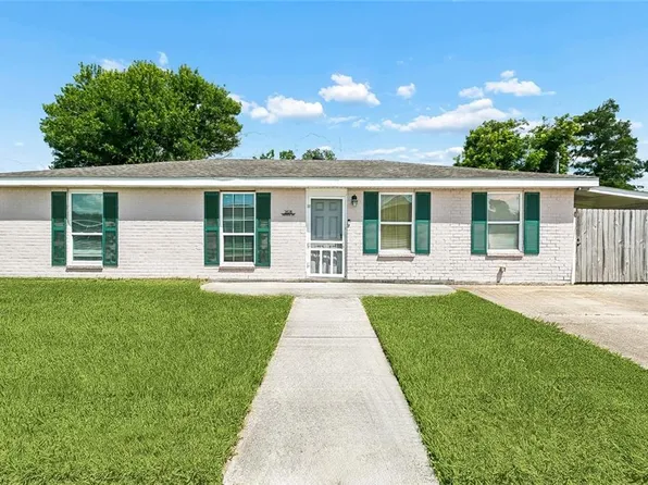 2828 Guerra Dr, Violet, LA 70092