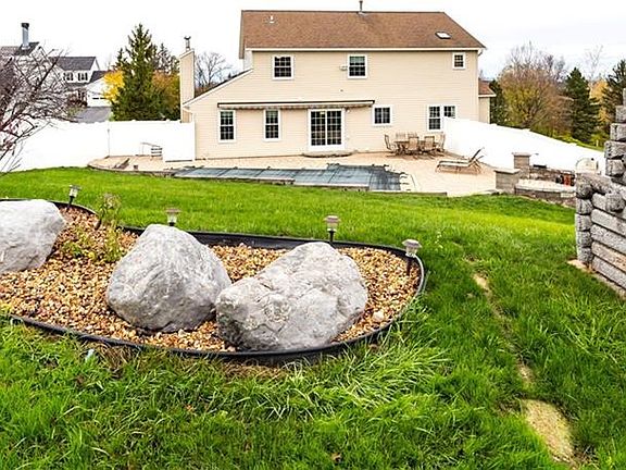 5th image of 6007 Singletree Ln