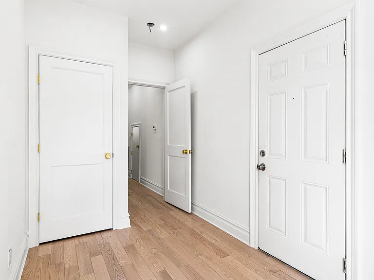 70 E Passaic St #1A — Photo 22