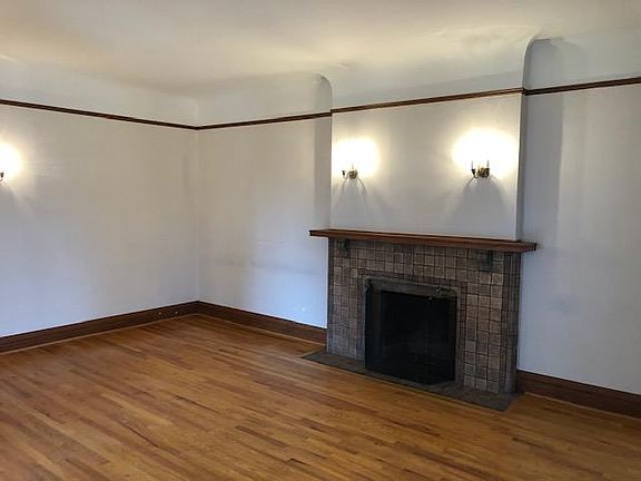 5th image of 725 N Corona St