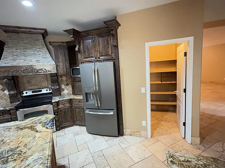 3458 E Merrill Ave — Photo 6