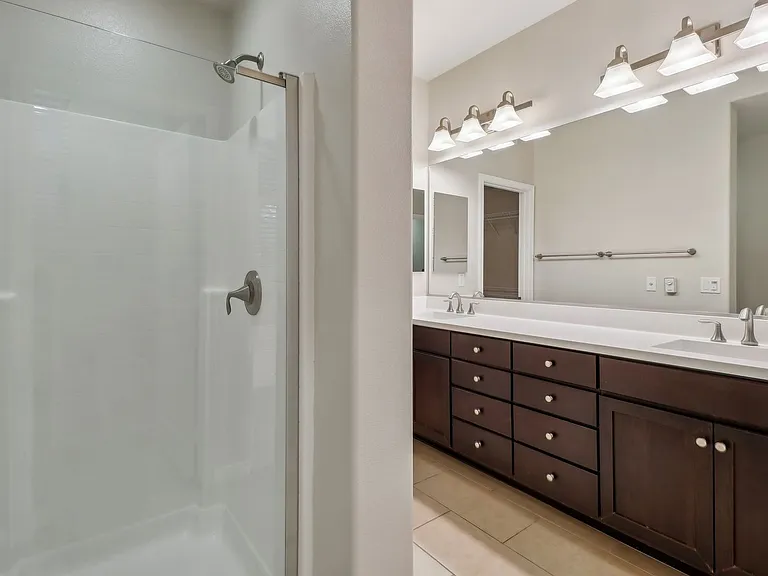 Costa Pointe Luxury 3-4 Bedroom Townhomes — Photo 64