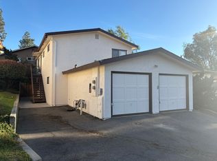 751 Franklin Ln, Vista, CA 92084
