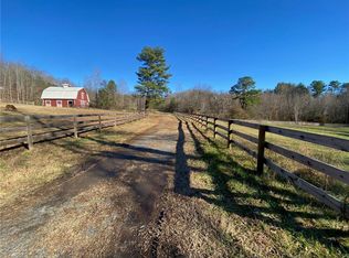 28 Windifred Dr, Columbus, NC 28722