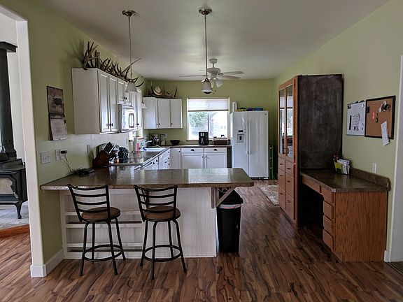 3rd image of 305 S Alder St