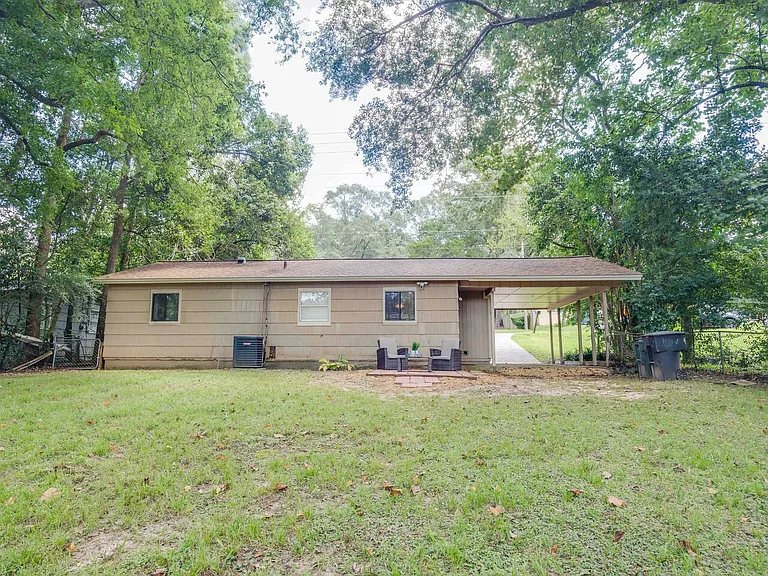 810 S Lipona Rd — Photo 16