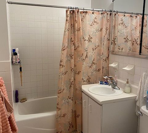 4th image of 7537 113th St APT 1F