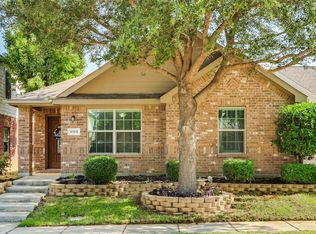 9105 Spurs Trl, Aubrey, TX 76227