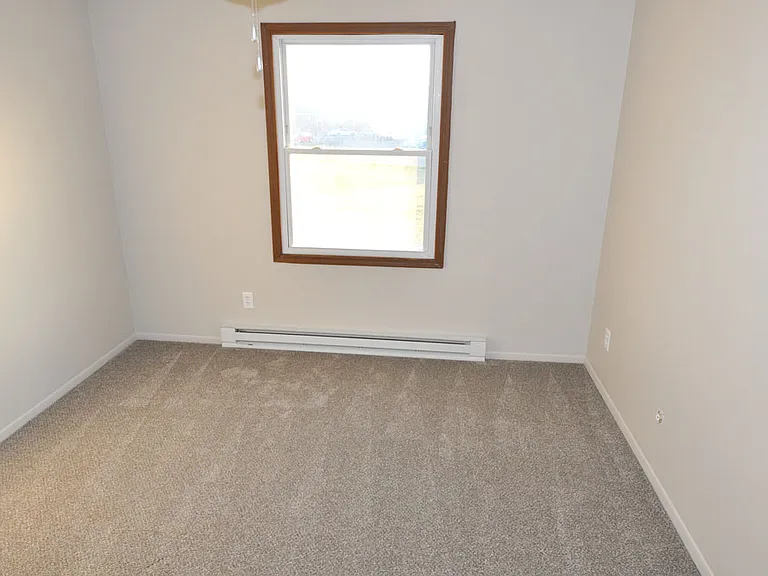 10283 State Highway 212 NE #D — Photo 11