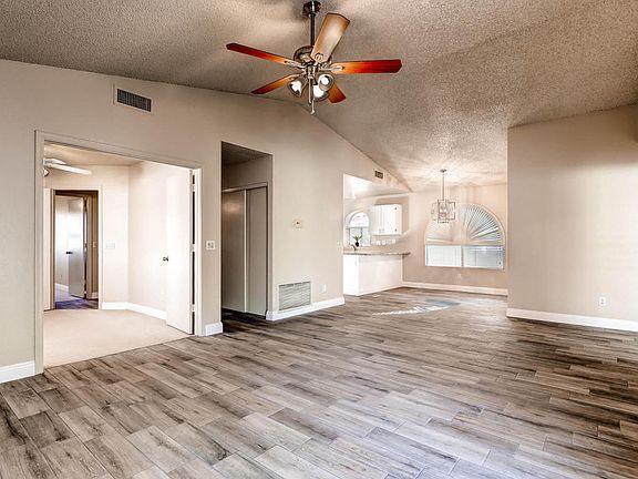 3rd image of 3002 E Woodland Dr