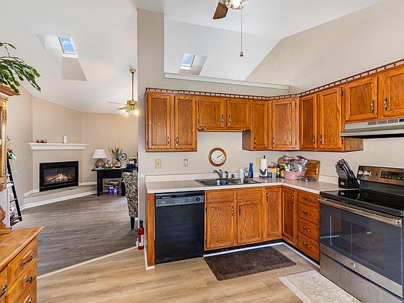 2nd image of 9171 Tamarack Dr