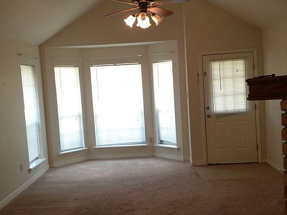 5th image of 1438 Winchester Dr