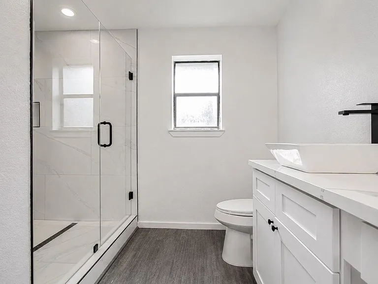 816 Glen Hollow Dr — Photo 20