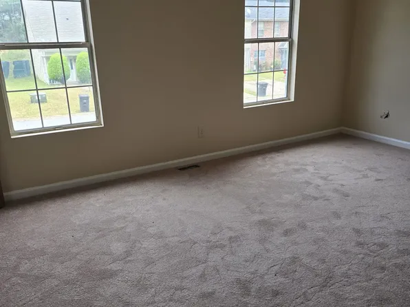 8539 Westchester Dr, Douglasville, GA 30134