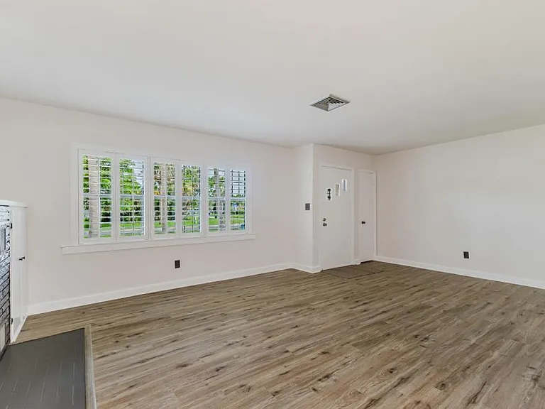 1310 La Faunce Way — Photo 11