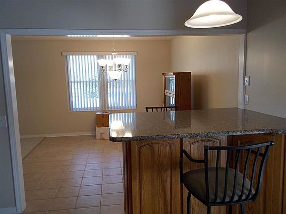 5th image of 125 Nandina Dr