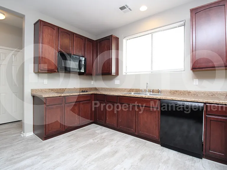 3450 E Terrace Ave — Photo 27