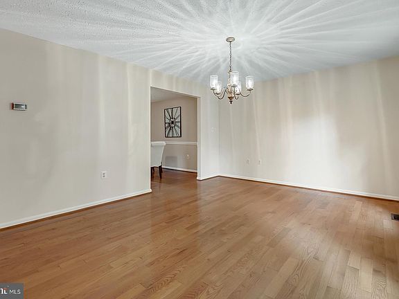 5th image of 1317 Grant St