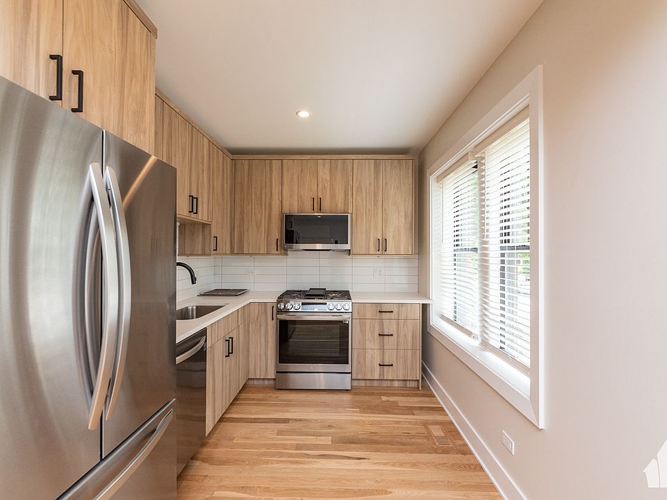1st image of 4855 N Seeley Ave #48572