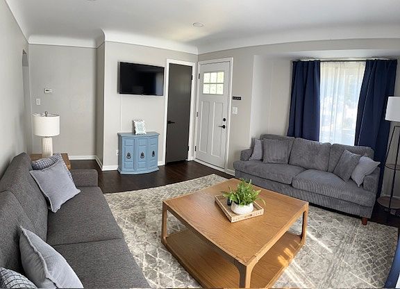 4th image of 212 Kayser Ave