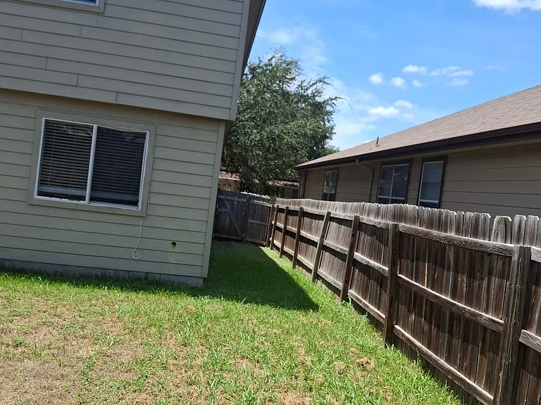 9427 Anderson Way — Photo 5