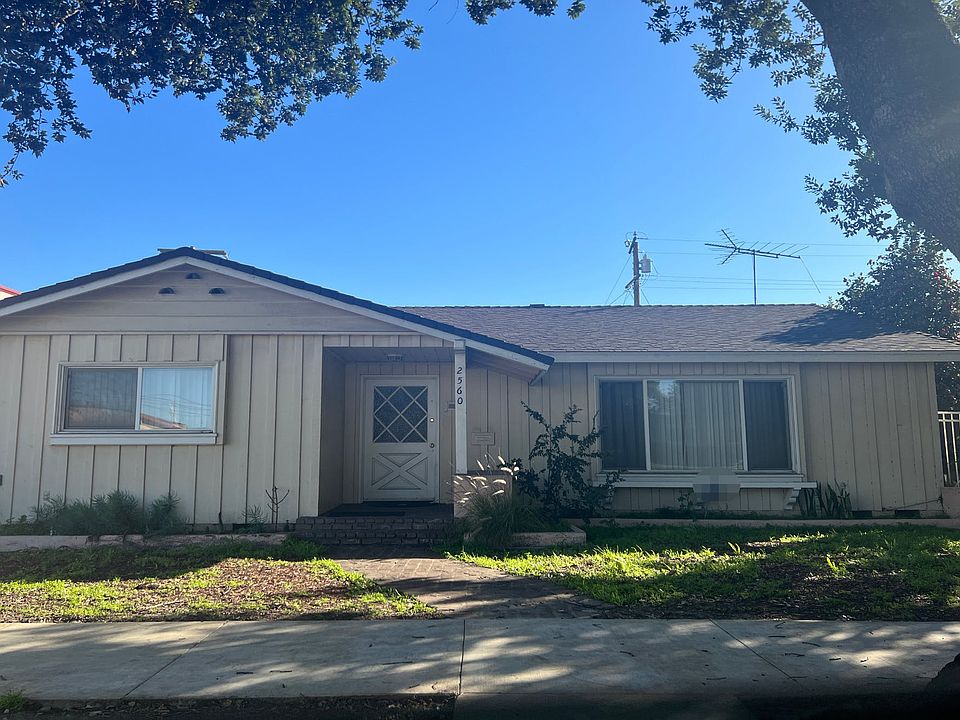 1st image of 2560 Pine Ave