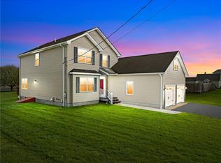 32 Cypress Ave, Narragansett, RI 02882