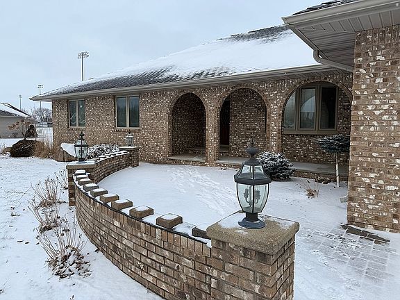 2nd image of 310 School St