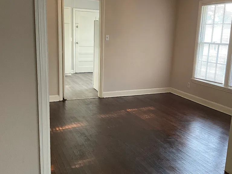 602 Dudley Dr — Photo 6