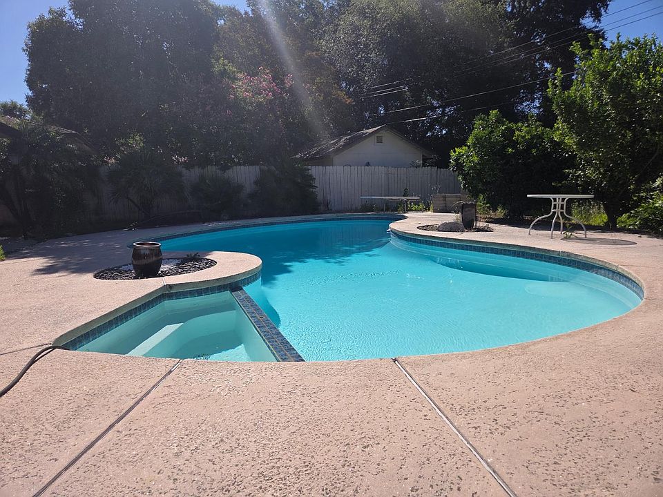 1st image of 6546 Greencreek Way