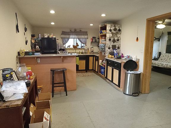 5th image of 87 Evergreen Dr