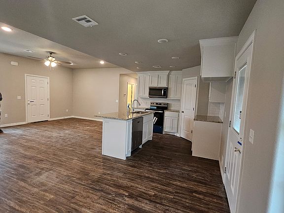 5th image of 510 Sweet Pea Ln