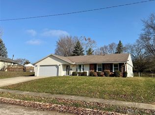 1924 Marinette Dr, Springfield, OH 45503