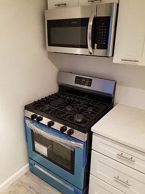 Rented by Max & Associates Realty Corp | media 7