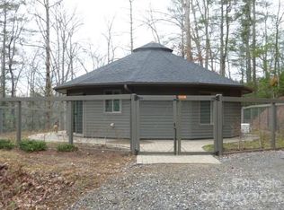 16 Caddis Ct, Marshall, NC 28753