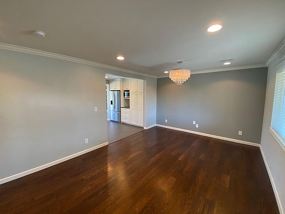 3rd image of 6638 E Vernon Ave