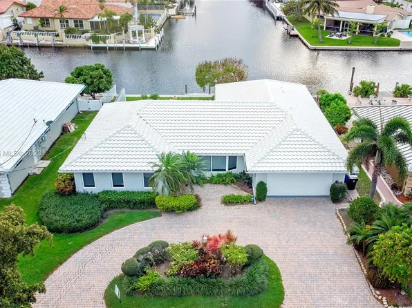 5721 Bayview Dr, Fort Lauderdale, FL 33308